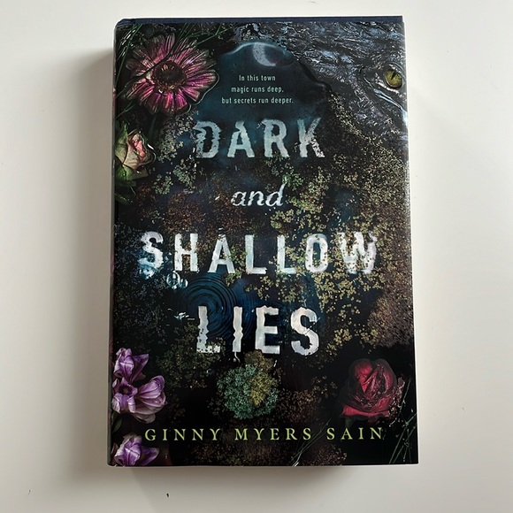 Dark and Shallow Lies by Ginny Myers Sain - Picture 1 of 3